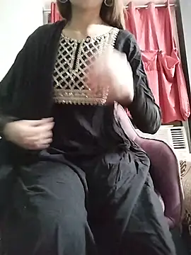 Snapshot of Noor_Darliing chatting on 05.30.26 Noor Darliing online show from 05.30.26