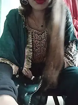 Snapshot of Noor_Darliing chatting on 06.24.26 Noor Darliing online show from 06.24.26