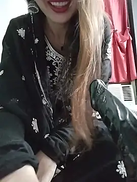 Snapshot of Noor_Darliing chatting on 07.18.26 Noor Darliing online show from 07.18.26