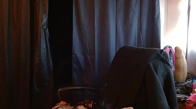 Snapshot of SimoneMoore chatting on 03.14.25 SimoneMoore online show from 03.14.25