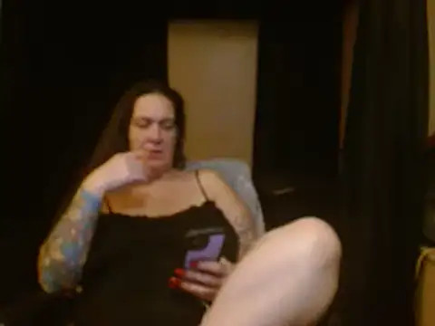 Snapshot of SimoneMoore chatting on 03.16.25 SimoneMoore online show from 03.16.25