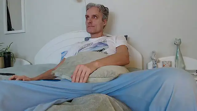 StrongBill online show from 01.05.25