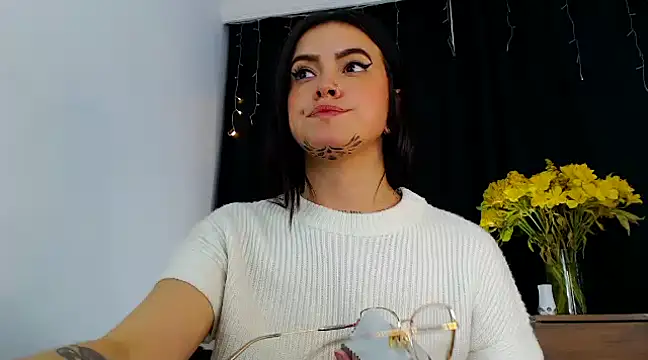 Isa Maiden1 online show from 01.15.25