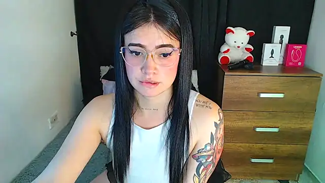 Isa Maiden1 online show from 09.17.25