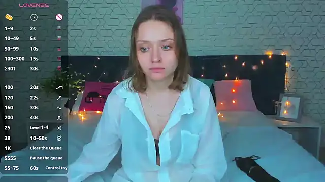 Linda Bryant online show from 02.01.25