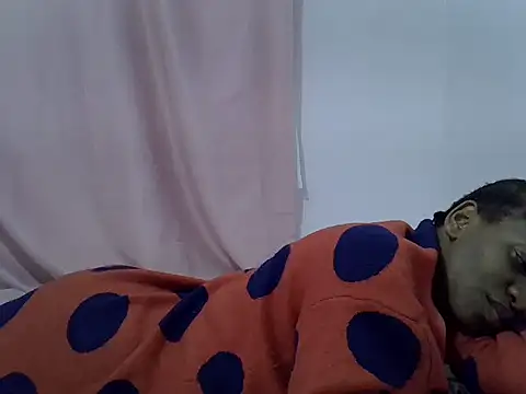 prettybeee online show from 04.16.26