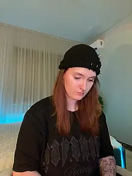  Chlo  e online show from 02.03.25