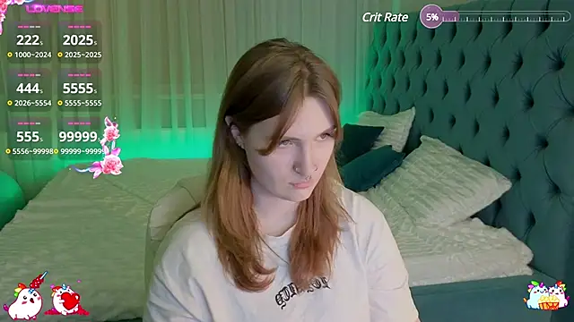  Chlo  e online show from 02.04.25