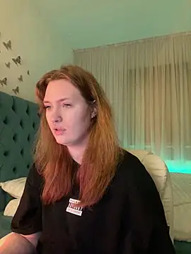  Chlo  e online show from 02.27.25