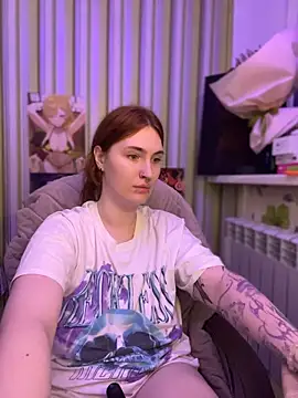  Chlo  e online show from 11.17.25