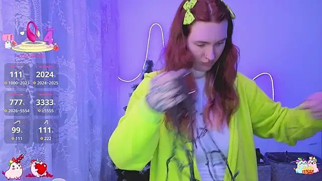  Chlo  e online show from 12.20.25