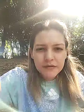 Mia Hampton online show from 12.05.24