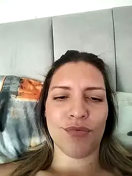 Mia Hampton online show from 01.21.25