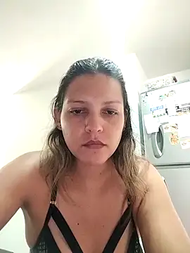 Mia Hampton online show from 02.02.25