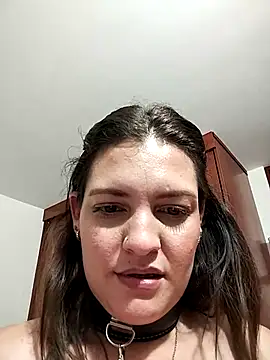 Mia Hampton online show from 03.12.25