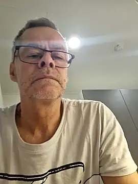 DarrenSullivanSlut online show from 12.12.24