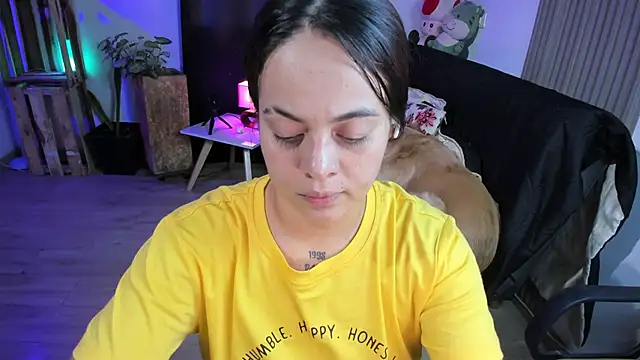 Cuttiealice online show from 01.04.25