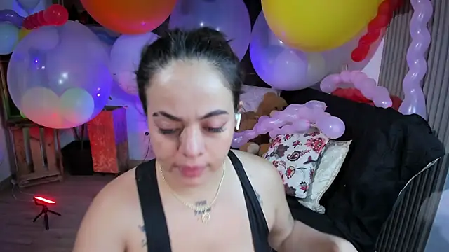 Cuttiealice online show from 01.15.25