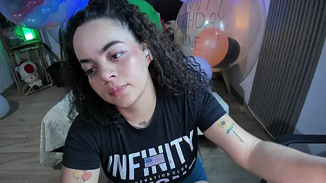 Cuttiealice online show from 01.23.25