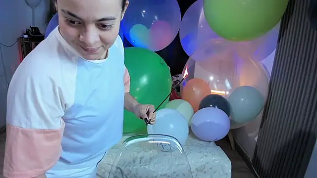 Cuttiealice online show from 01.24.25