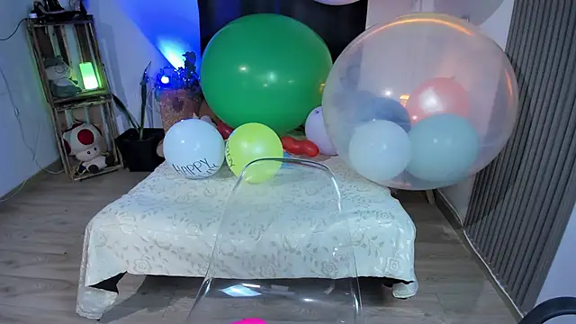 Cuttiealice online show from 01.26.25