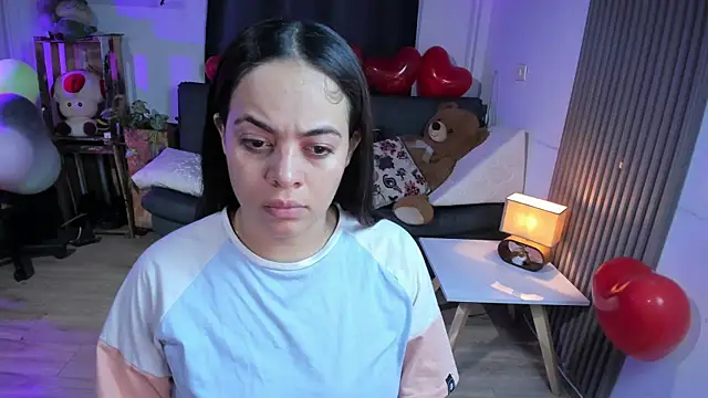 Cuttiealice online show from 02.21.25