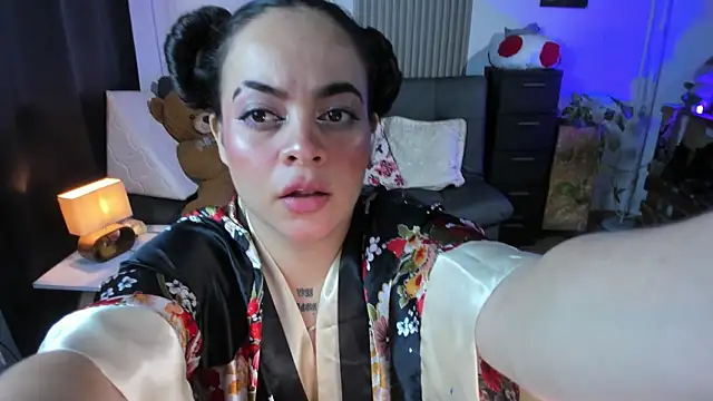 Cuttiealice online show from 03.04.25