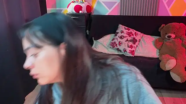 Cuttiealice online show from 09.18.25