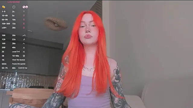 Snapshot of KahasaniTS chatting on 03.19.26 KahasaniTS online show from 03.19.26