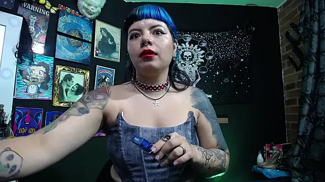 Snapshot of Yourmadame_P chatting on 02.05.25 Yourmadame P online show from 02.05.25