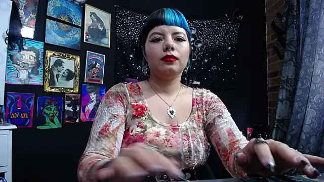 Snapshot of Yourmadame_P chatting on 02.12.25 Yourmadame P online show from 02.12.25