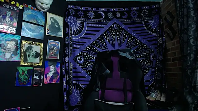 Snapshot of Yourmadame_P chatting on 09.24.25 Yourmadame P online show from 09.24.25