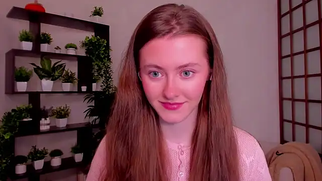 Snapshot of KateCuddle chatting on 09.30.25 KateCuddle online show from 09.30.25