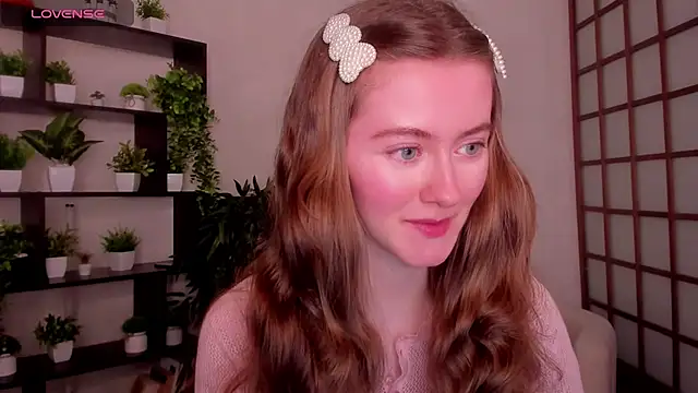 KateCuddle online show from 12.22.25