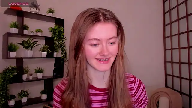 KateCuddle online show from 02.05.26