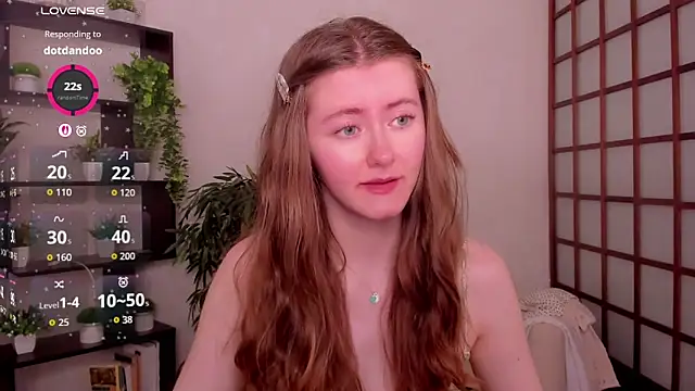 Snapshot of KateCuddle chatting on 06.17.26 KateCuddle online show from 06.17.26