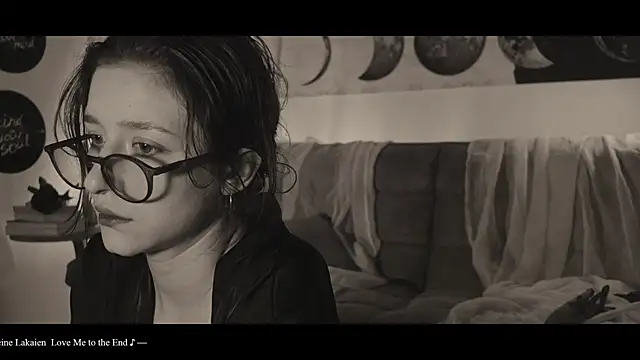 Snapshot of WebCora chatting on 02.08.25 WebCora online show from 02.08.25