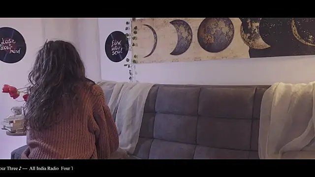 Snapshot of WebCora chatting on 03.04.25 WebCora online show from 03.04.25