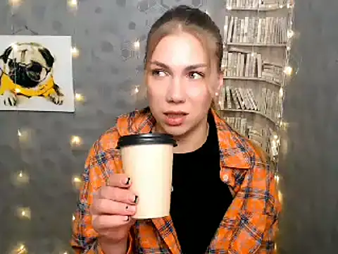 Snapshot of Sport_Tall_Doll chatting on 02.04.25 Sport Tall Doll online show from 02.04.25