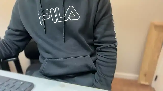 rickyi2023 online show from 11.19.25