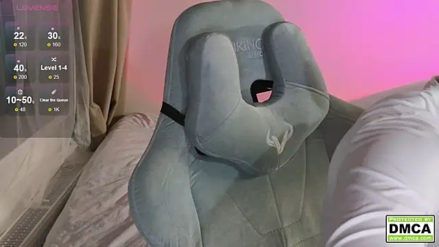 cute thomas online show from 10.08.25