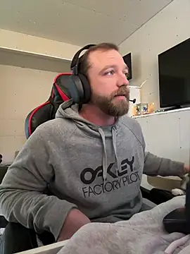 8inchHOLEpunch online show from 12.27.24