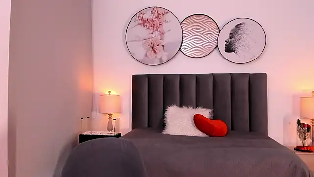 SaharaGarcia   online show from 03.04.26