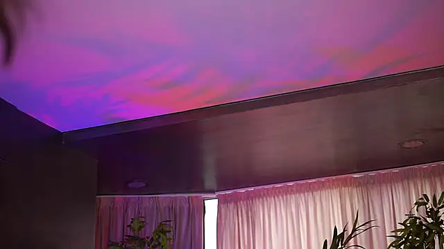 HotSkinnyX online show from 11.30.25