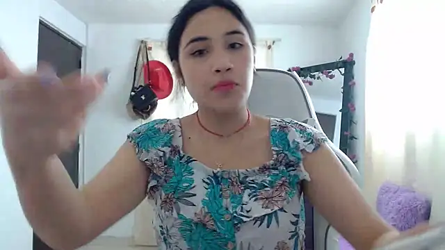 Snapshot of InocentHeaven1 chatting on 12.16.24 InocentHeaven1 online show from 12.16.24