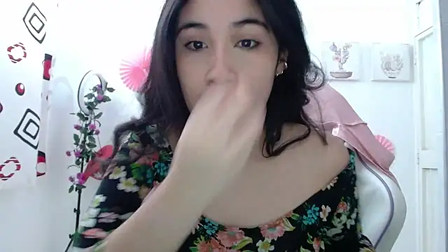 Snapshot of InocentHeaven1 chatting on 10.15.25 InocentHeaven1 online show from 10.15.25