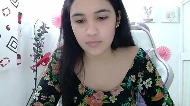 Snapshot of InocentHeaven1 chatting on 10.23.25 InocentHeaven1 online show from 10.23.25