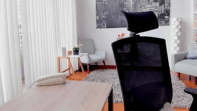 Snapshot of jane_turner chatting on 10.29.25 jane turner online show from 10.29.25