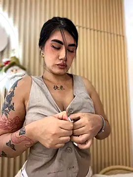 Snapshot of clarachanelricek chatting on 10.11.25 clarachanelricek online show from 10.11.25