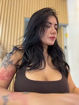 clarachanelricek online show from 12.13.25